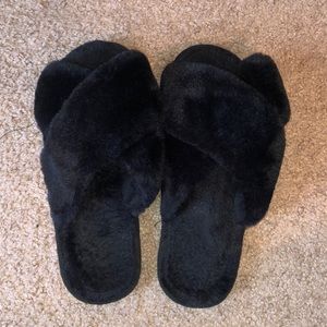 black fuzzy slippers